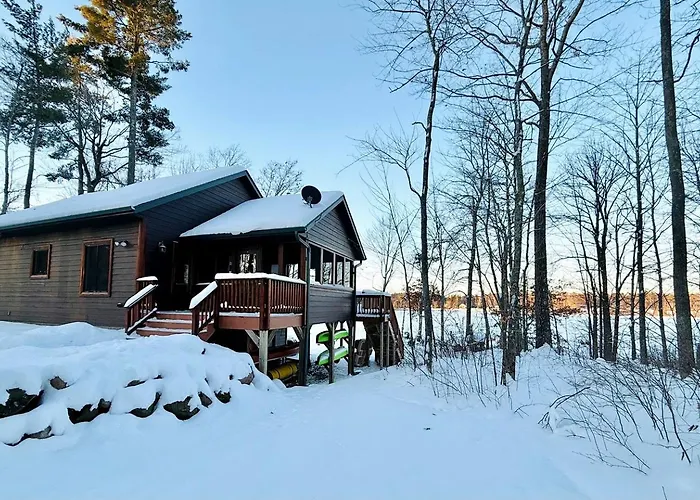 Cozy Lakefront Retreat With Game Room, Outdoor Living And Dock In Wisconsin