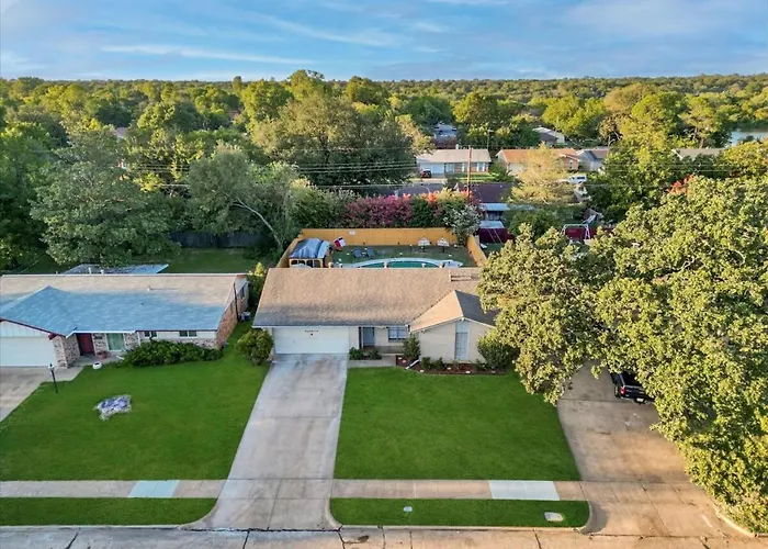 Holiday 4Br 2Ba Home With Pool, Hot Tub, Fire Pit
