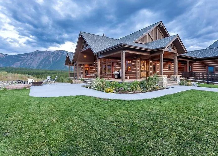 Amazing Log Cabin Rental With Pool Table In The Mountains In West Glacier, Montana