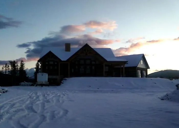 Amazing Log Cabin Rental With Pool Table In The Mountains In West Glacier, Montana