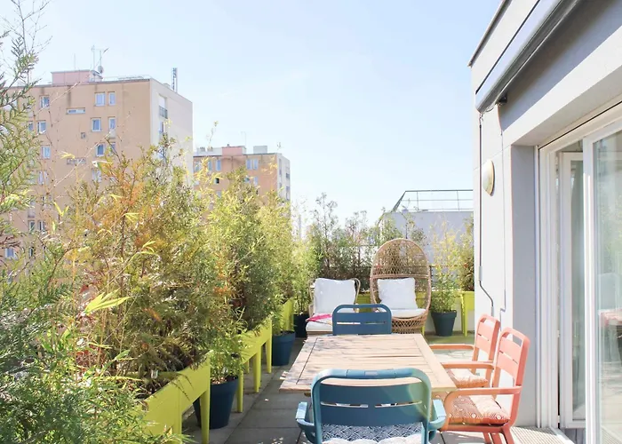 Apartment With Balcony At The Gates Of Paris