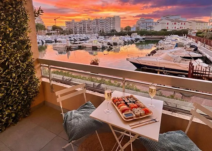 T2 Au Calme Avec Vue Sur Le Port, Clim Et Wifi