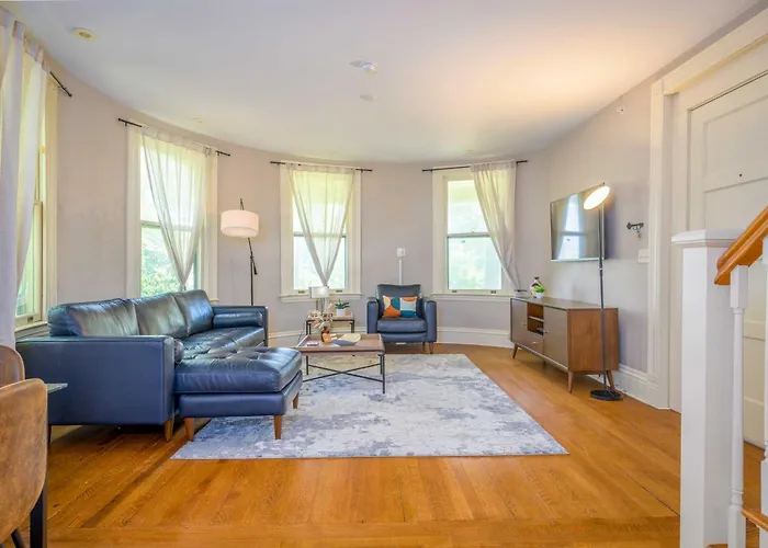 Westcott Suite Apartments