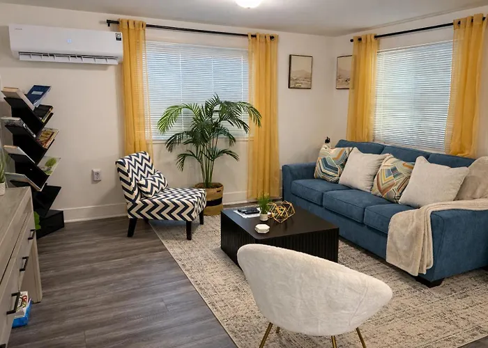 King Suite And Sofa Bed Fast Wi-Fi Easy Dc Access