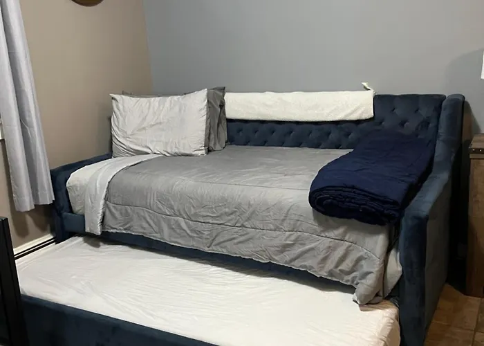 Just Like Being At Home- Newly Renovated Unit