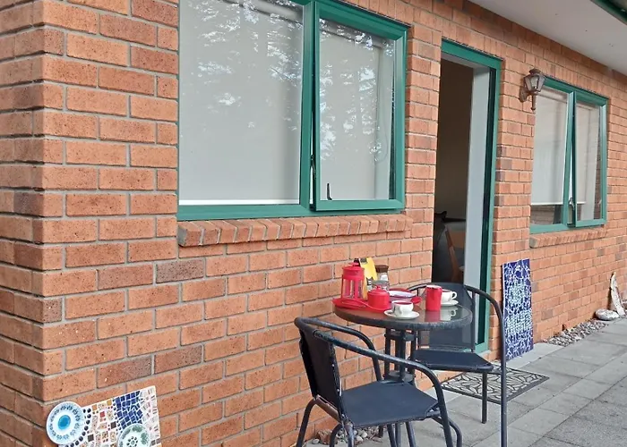 Cosy Nights - Modern, Self-Contained With Parking