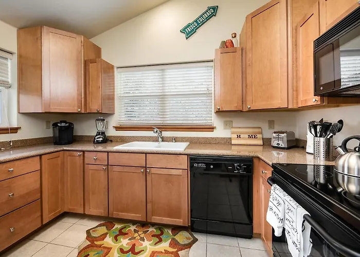 Sungate Condo: Nice Frisco Location