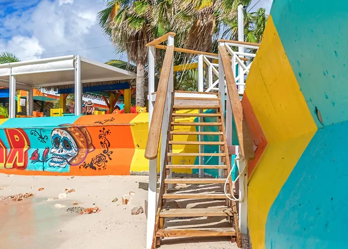 Maho Beach Bright Studio, Ocean View