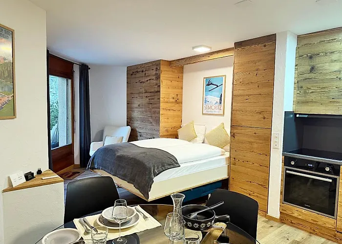 Cb102-B - Bijou, Holz, Zentral, Mit Garage Und Pool