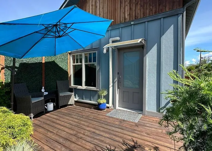 Getaway Carriage House - Great Location! Private!