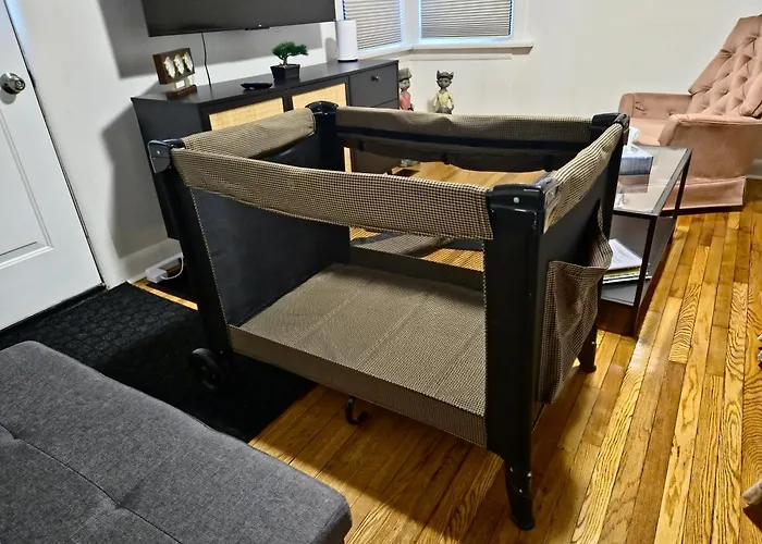 Cozy Home On A Quiet Street Minutes To Dt Kingston
