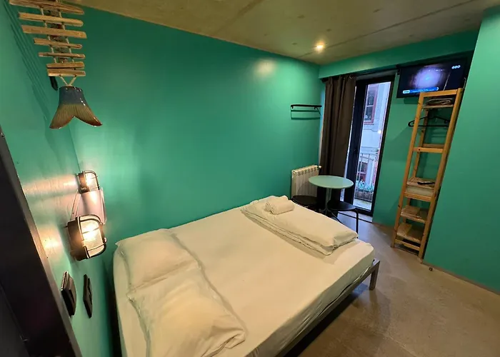 Sardines Rooms & Apartment