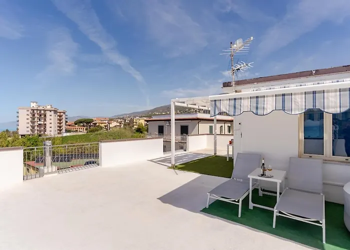 Una Terrazza Sul Mare The Lighthouse