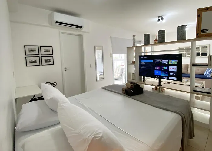 Studio a 100m Cambuí, Bosque, Centro - Home Office, Piscina, Sauna, Jacuzzi, Fitness
