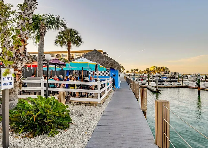 Waterfront Marco Island Condo Near Tigertail Beach