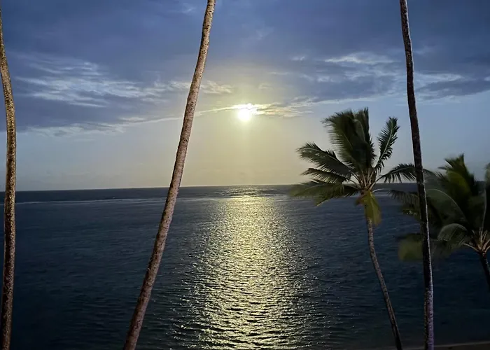 Oceanfront Condo: Stunning Sunrise & Ocean Views