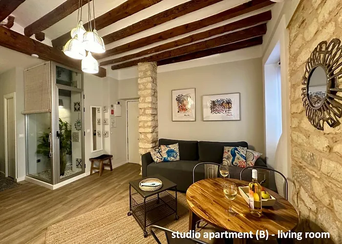 Villavieja17 Studio-Apartments