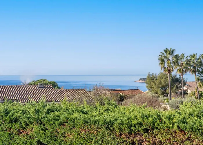Appartement Vue Mer Au Calme Piscine & Parking