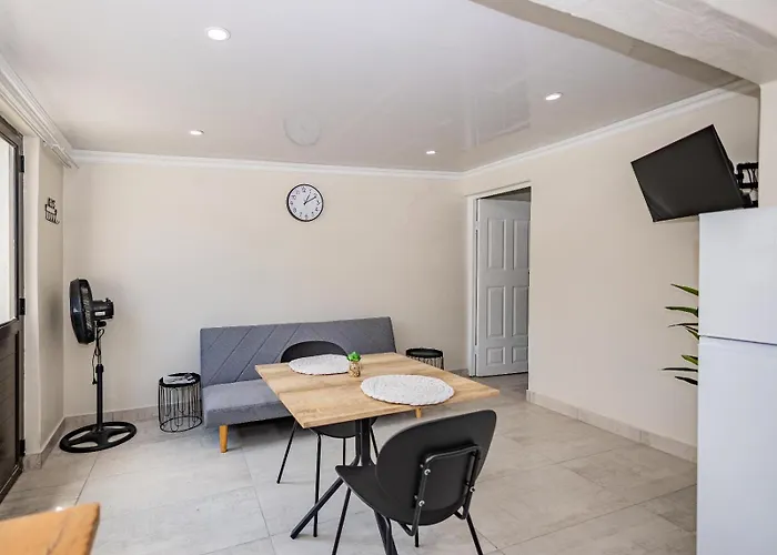 La Bella Vida Self Catering Apartments