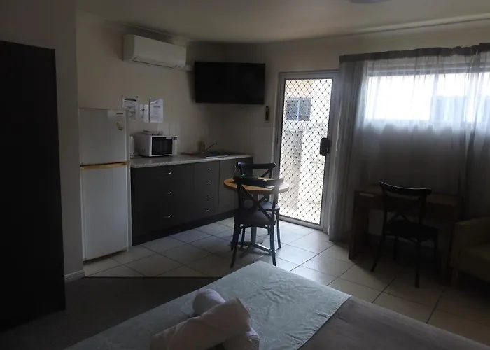 Cedar Lodge Motel