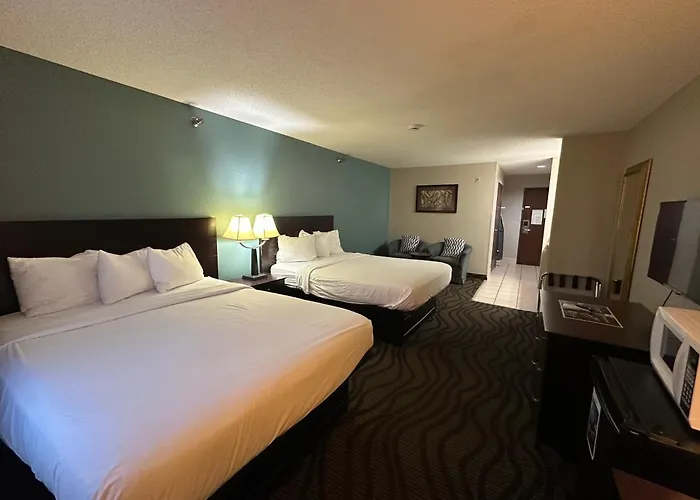 Baymont Inn & Suites By Wyndham Lincoln Ne