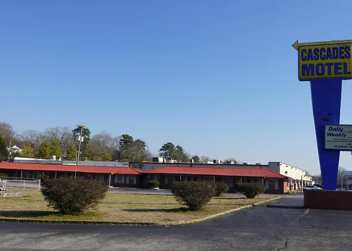 Cascades Motel - Chattanooga