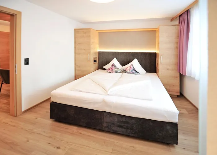 Amaris Apartments