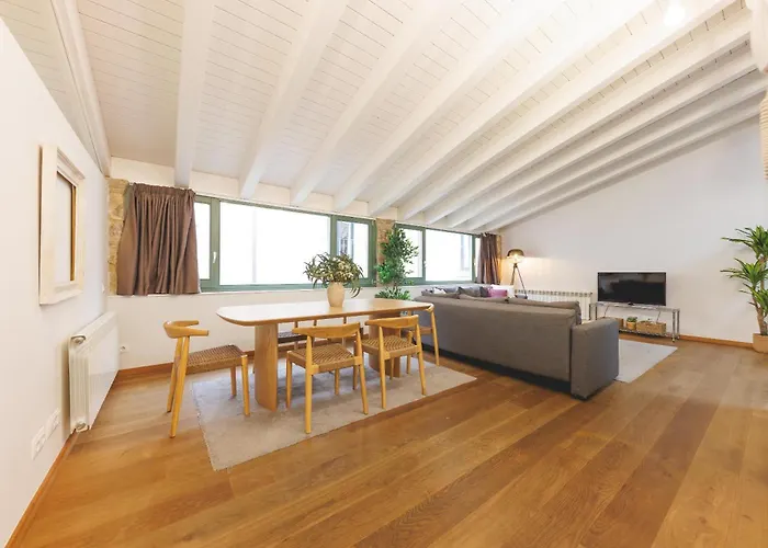 Bravissimo Forca 17, Barri Vell Apartments