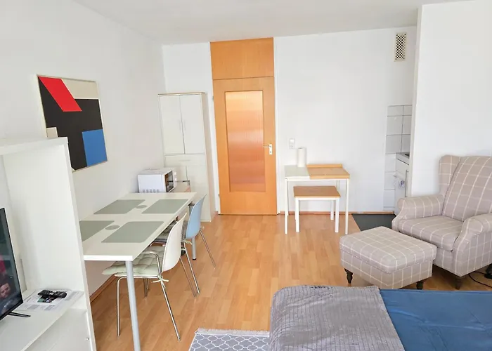 Apartment'S Nr 2, 2-B , 2-C Und 2-D , In Stuttgart Stadtmitte