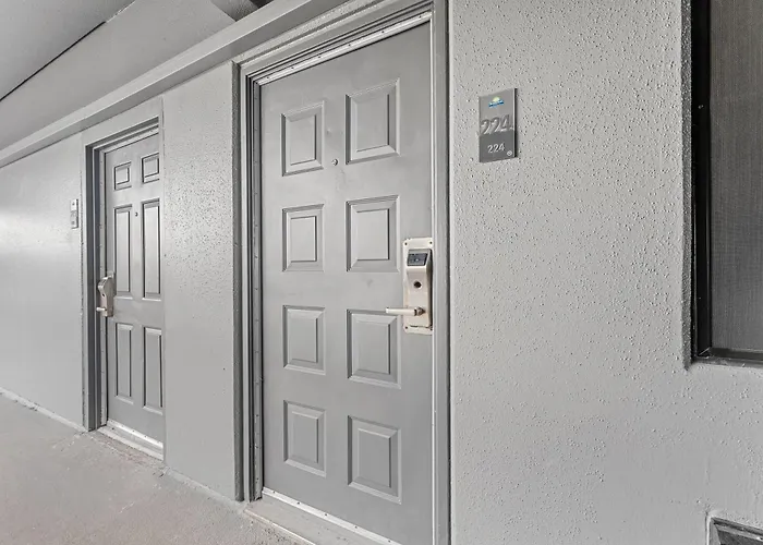 Days Inn & Suites By Wyndham Texas City - Galveston Area