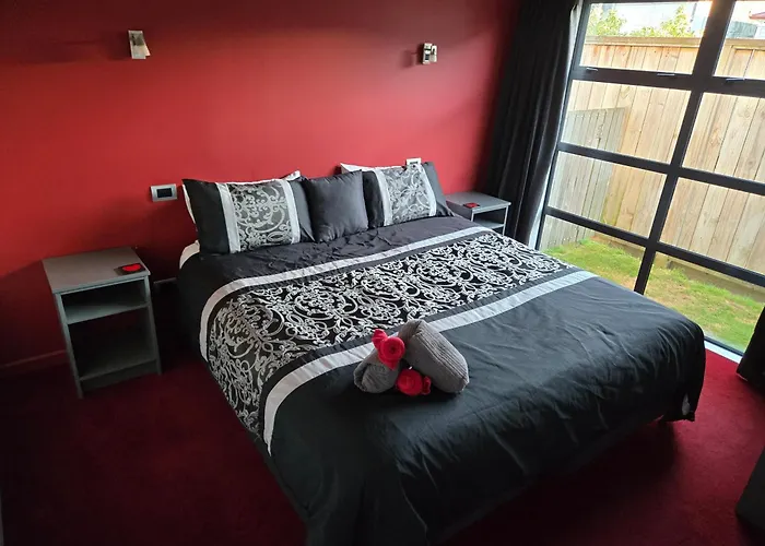 De Vine Martinborough 14 Cologne Street