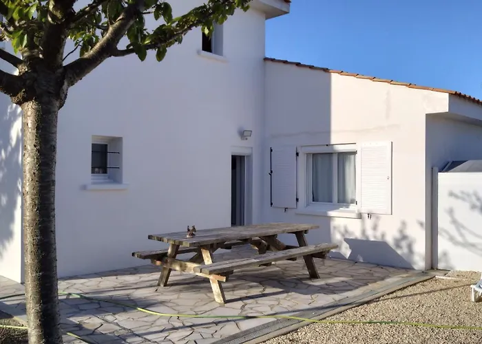 Maison Avec Jardin Prive
