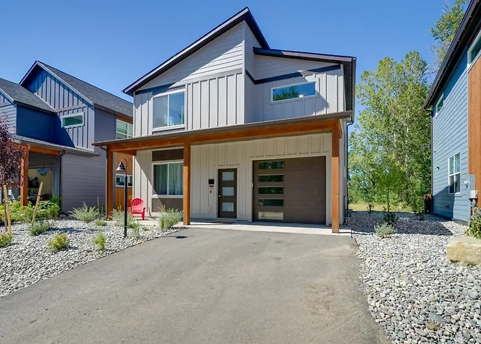 Bozeman Home W/ Deck: Walk To Fishing, Hot Springs