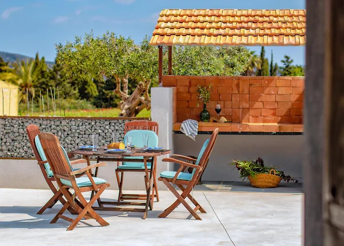 La Casa Gris Boutique Home