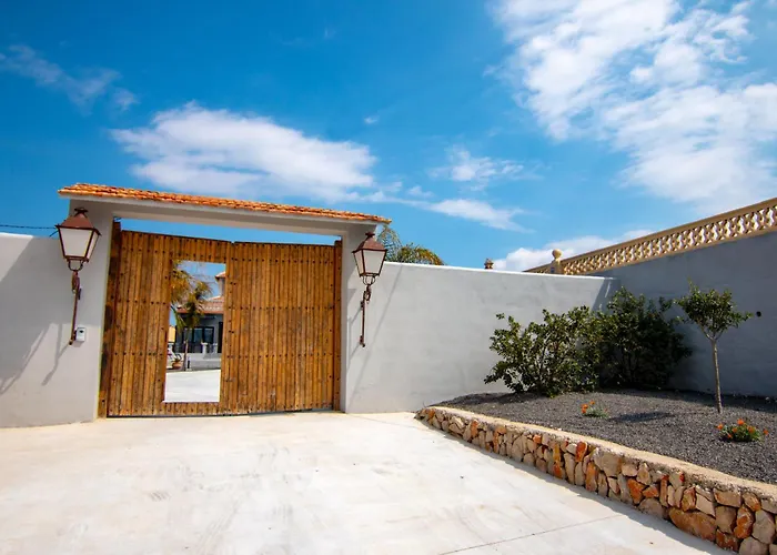 La Casa Gris Boutique Home