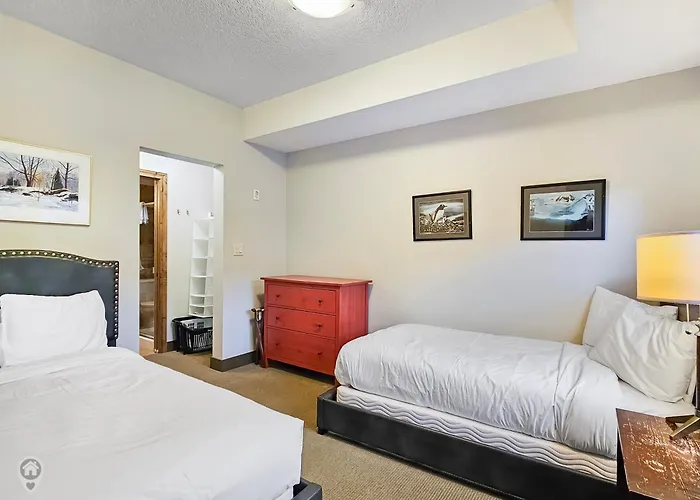 Sable Ridge Condos By Stayin