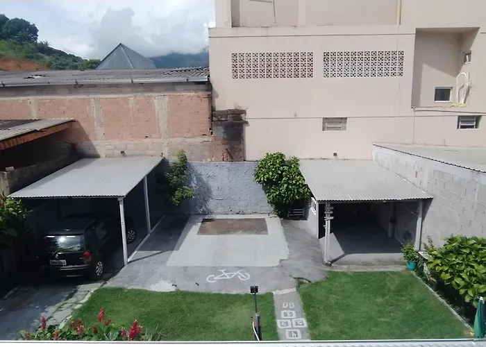 Suites Pico do Cristal