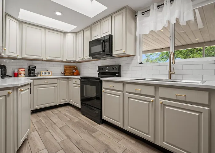 Luxe 4Br 2Bth L Pool & Grill L Central Location L Mountain View L Family Vacation L Rv Site