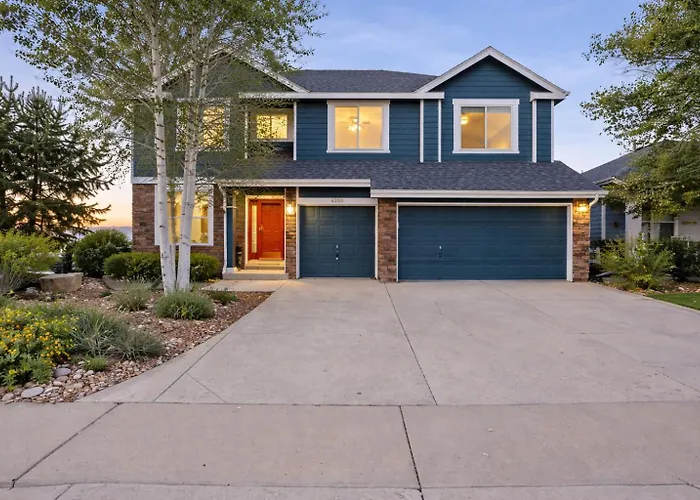 Family-Friendly Home On Boyd Lake, Gorgeous Views!