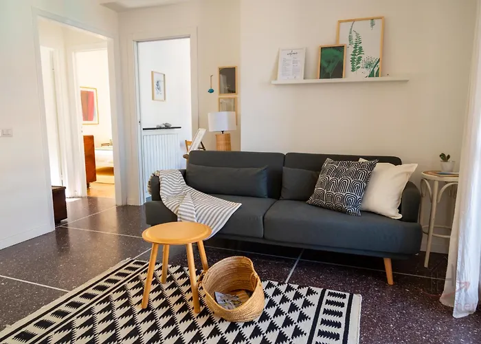 Penthouse With Terrace • Sea 5Min • Trains 4Min