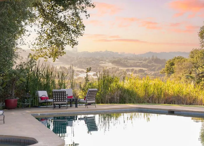 Hilltop Pool Patio Panoramic Views Wine Country Retreat Sonoma Sunshine
