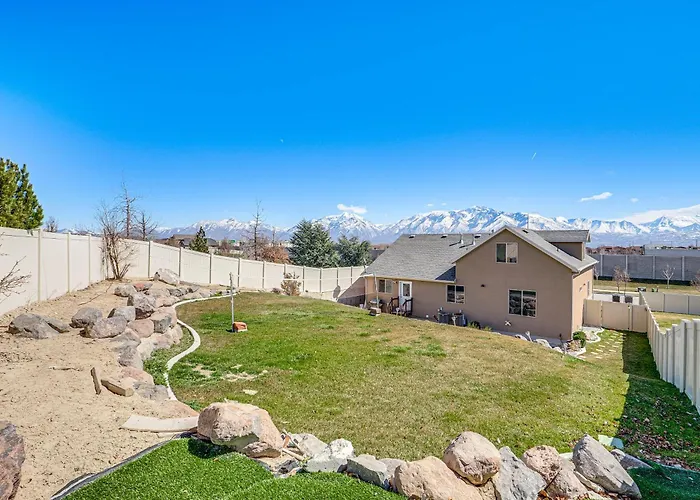 Home Theater & Patio: South Jordan Basement Unit