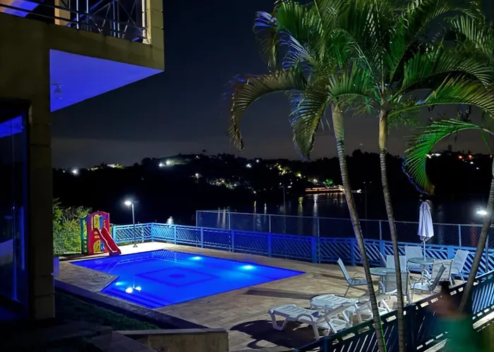 Igaratá Beach Casa em Igaratá Pé na água