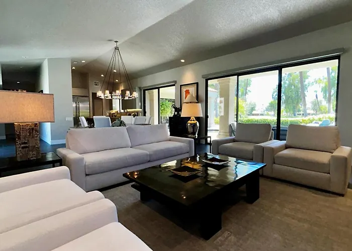 “Luxe Living”: Modern Elegance, Top-Tier Amenities, And Stunning Views, Managed By Greenday!