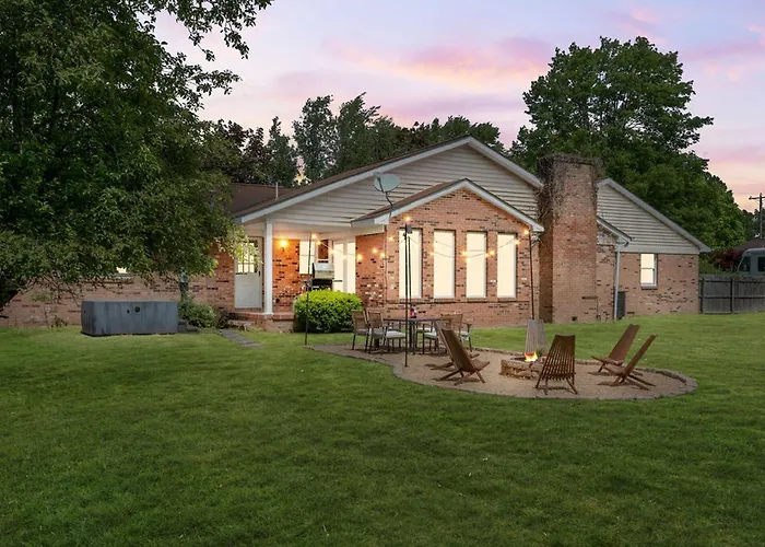 Quiet Nrg Retreat | Hot Tub • Gameroom • Firepit