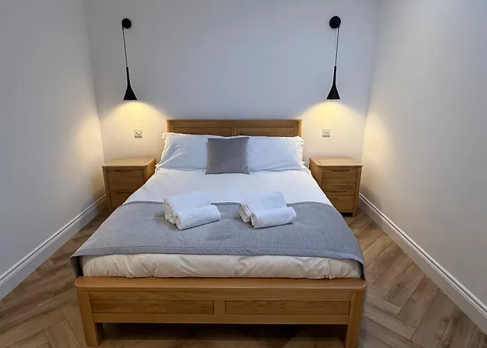 Old Library Apartments - 8A
