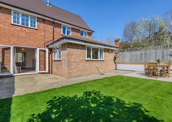 3 Bed In Brockenhurst Oc-L30942