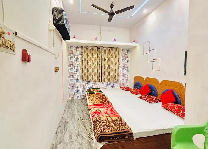 Sp Guest House 1,5 Km From Kashi Vishawanath