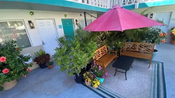 Honu Cove Hotel