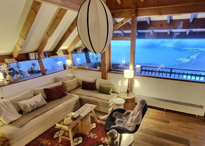 Magnifique Chalet Avec Vue Panoramique Sur Le Lac Leman
